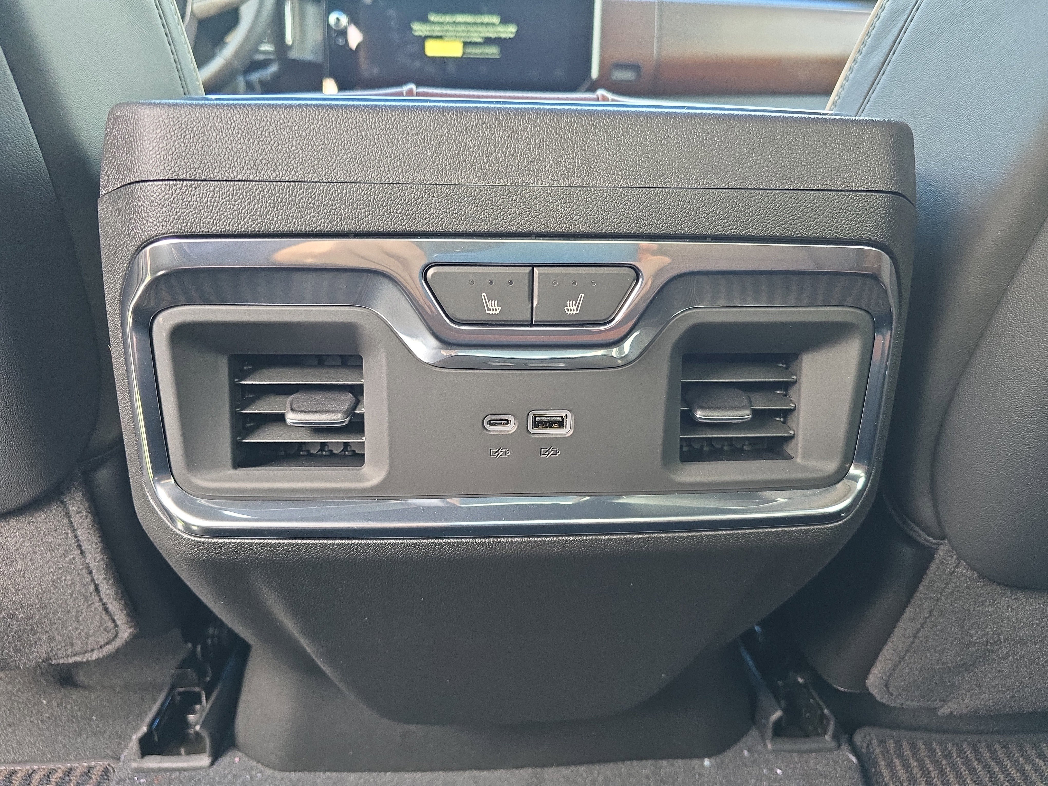 New 2026 GMC Sierra 2500 Denali Ultimate image 17