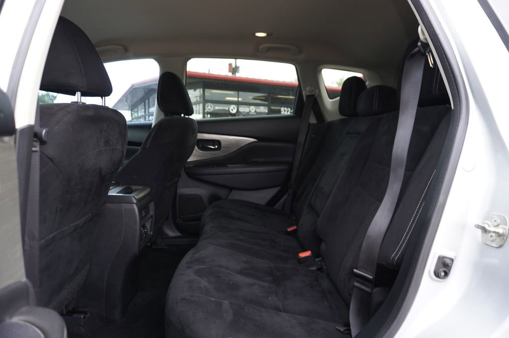 Used 2018 Nissan Murano S FWD image 25