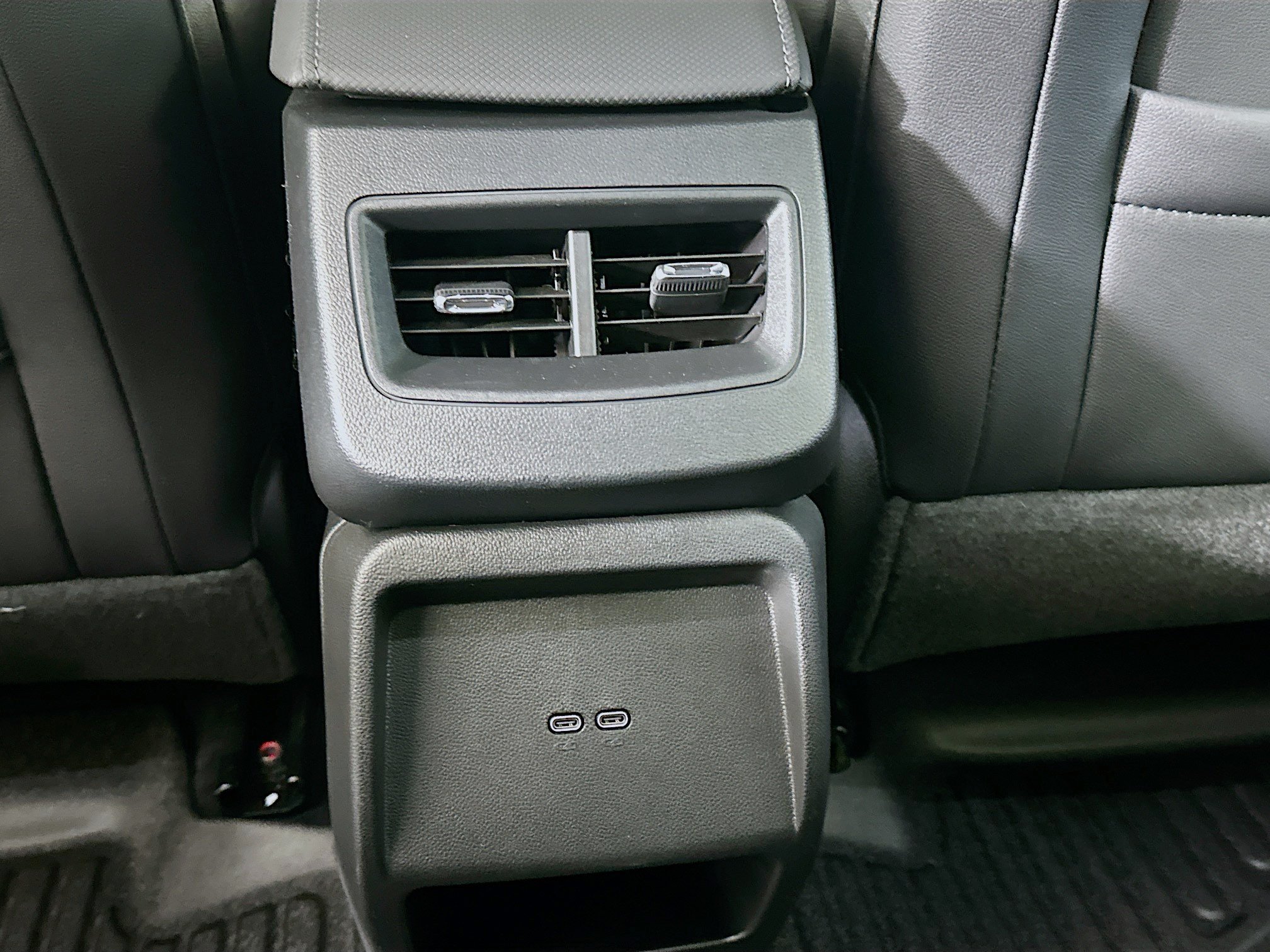 Used 2025 Chevrolet Equinox EV LT FWD image 28