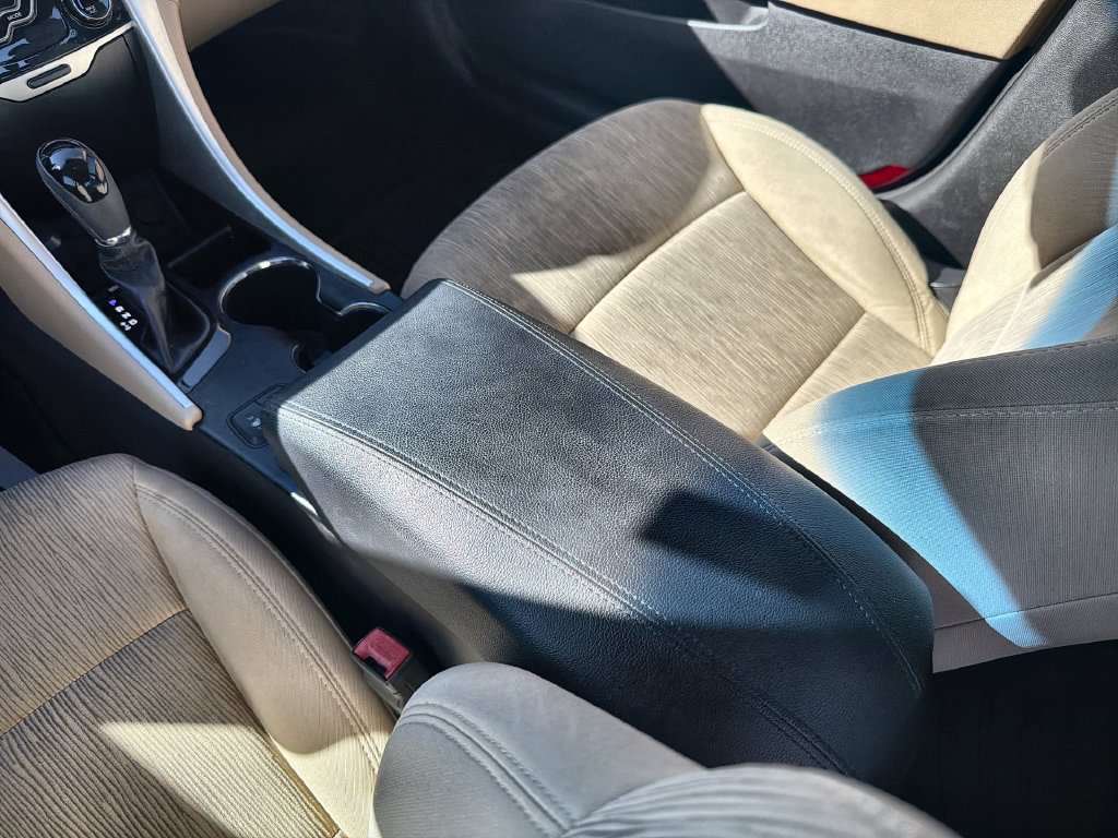Used 2013 Hyundai Sonata GLS w/ Popular Equipment Pkg FWD image 20