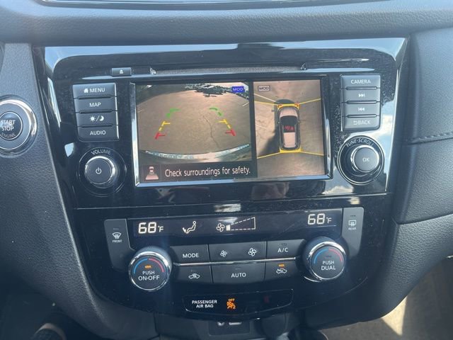 Certified 2019 Nissan Rogue SV w/ Premium Package image 18