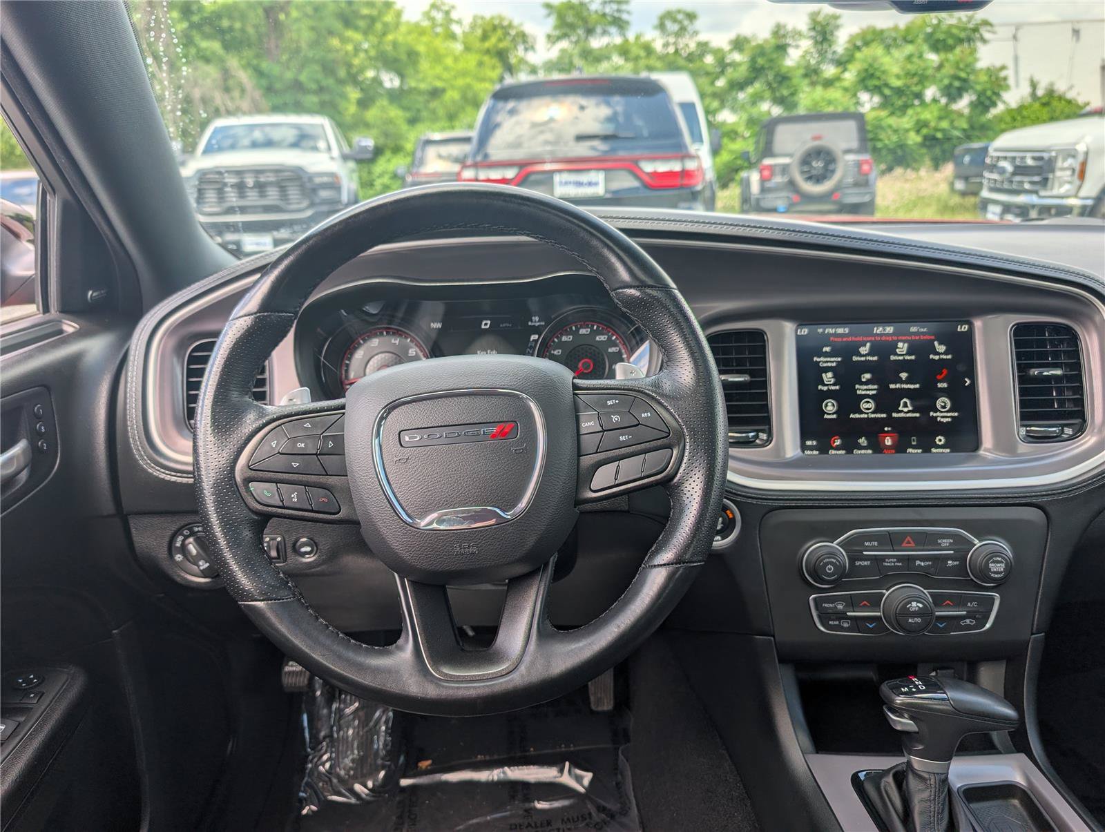 Used 2022 Dodge Charger R/T w/ Plus Group RWD image 18