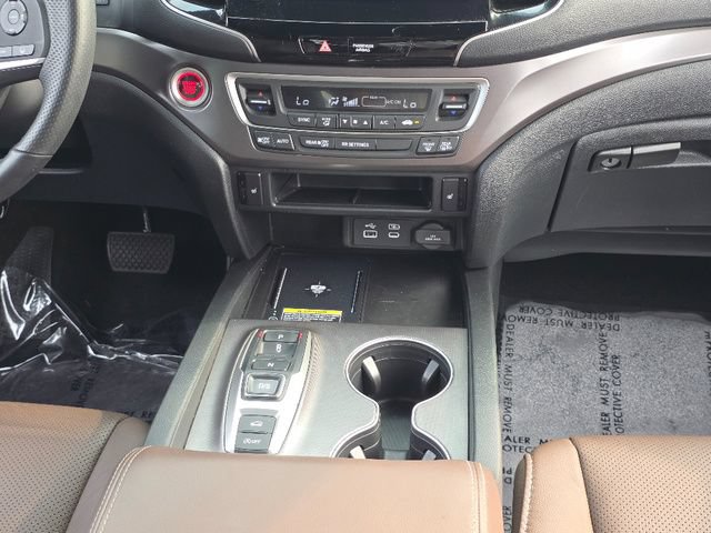 Certified 2025 Honda Passport EX-L image 15