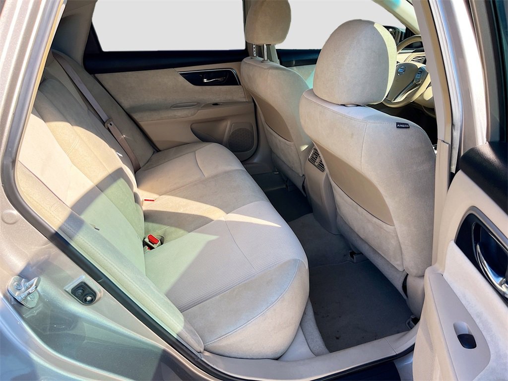 Used 2013 Nissan Altima 2.5 SV image 25
