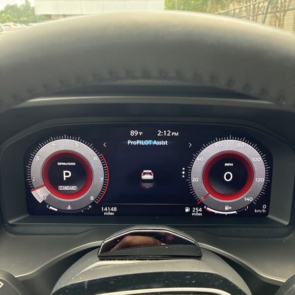 Used 2025 Nissan Rogue Platinum w/ Tech Package FWD image 22