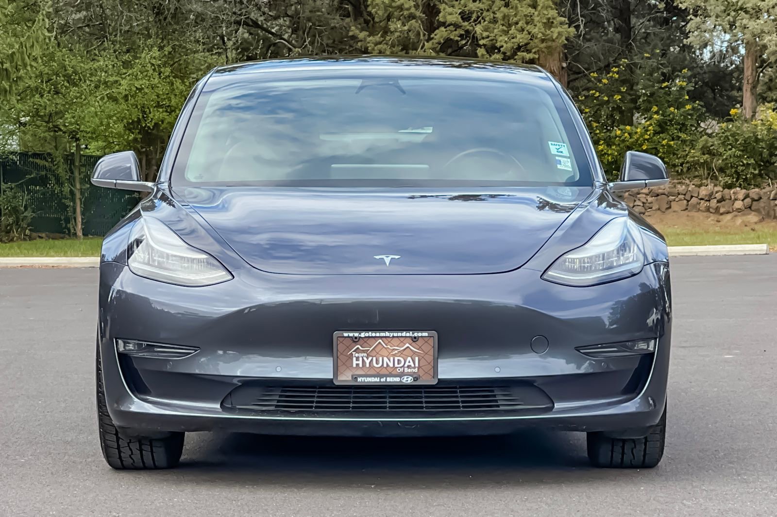 Used 2019 Tesla Model 3 Standard Range image 10