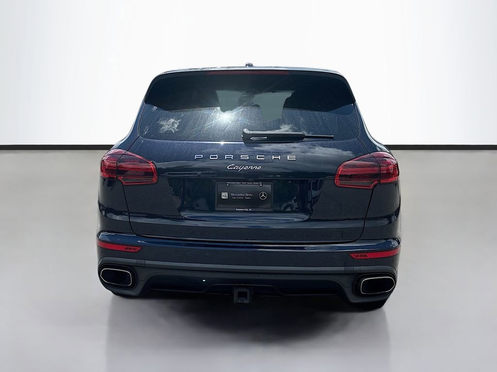 Used 2016 Porsche Cayenne AWD/4WD image 4