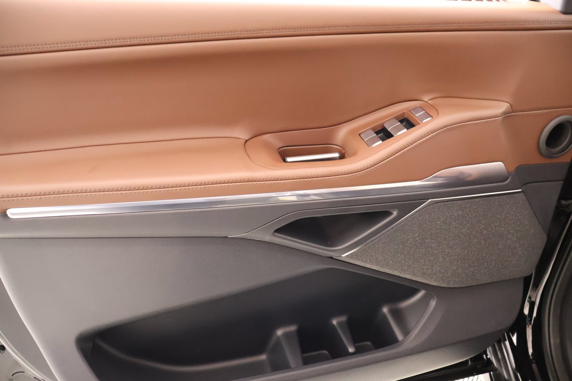 New 2026 Lincoln Navigator L Reserve AWD/4WD image 18