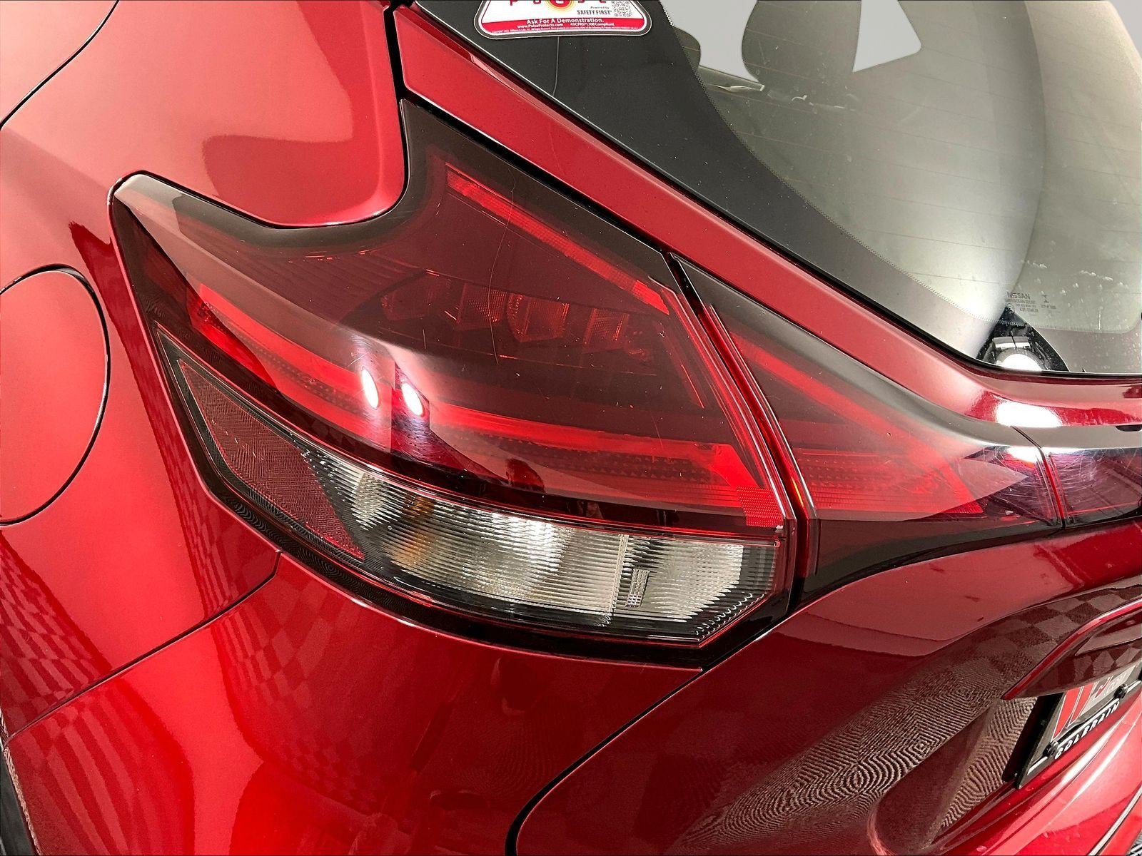 Used 2021 Nissan Kicks SV FWD image 23