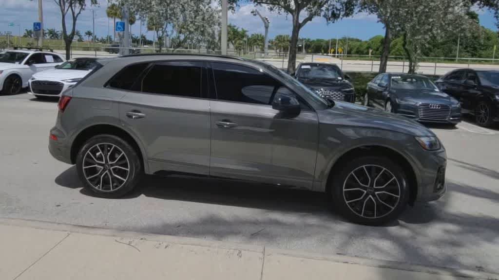Certified 2023 Audi SQ5 Premium Plus w/ Premium Plus Package AWD/4WD image 9
