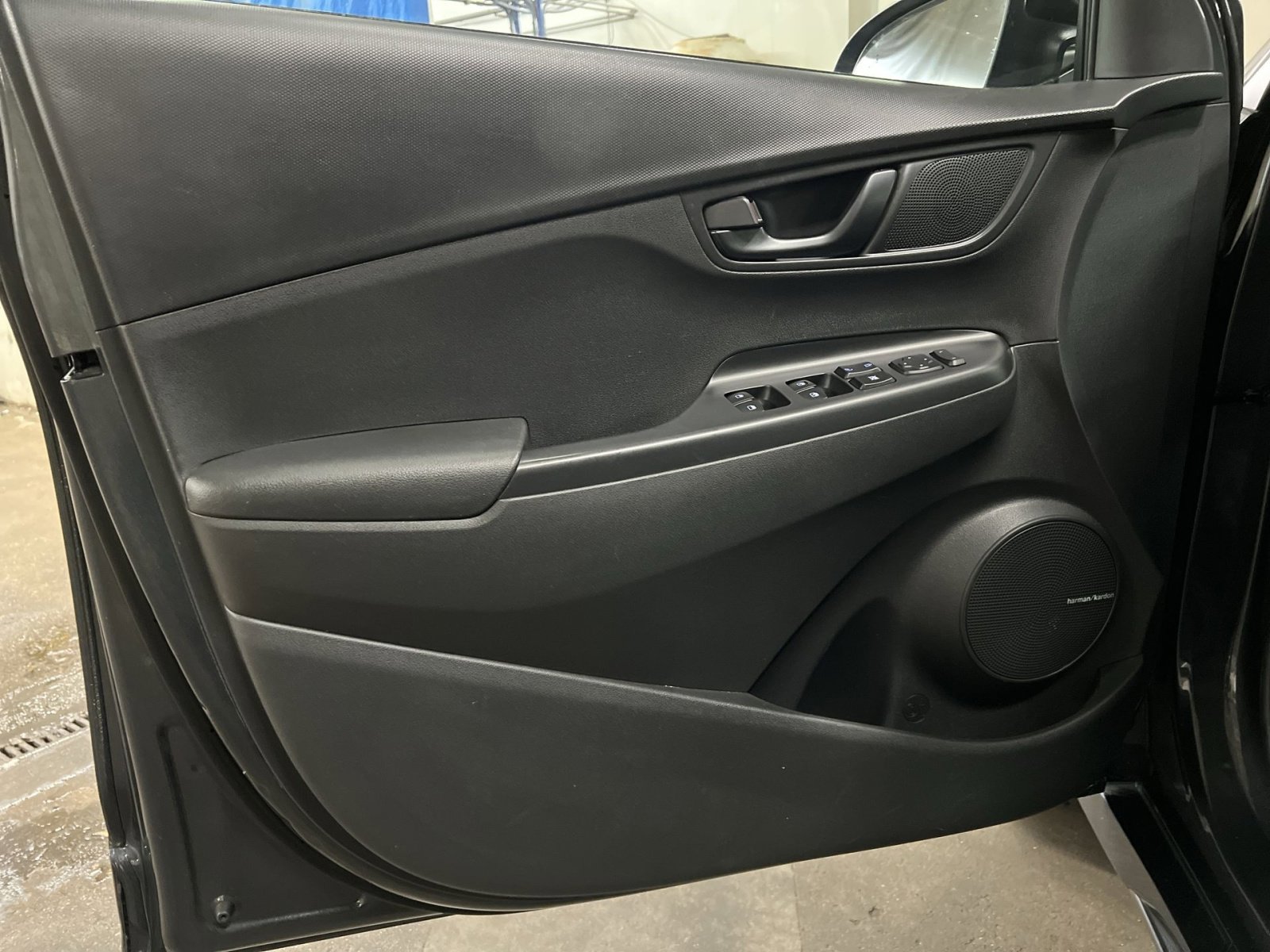 Used 2022 Hyundai Kona N Line w/ Tech Package image 14