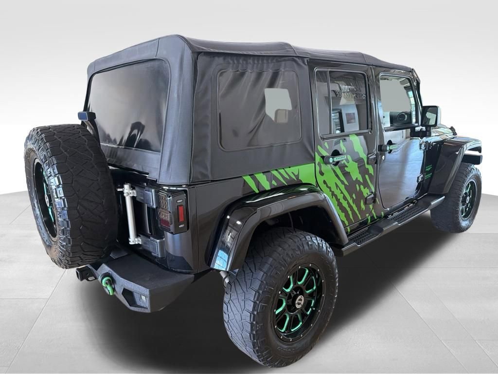 Used 2016 Jeep Wrangler Unlimited Sahara w/ Connectivity Group image 5