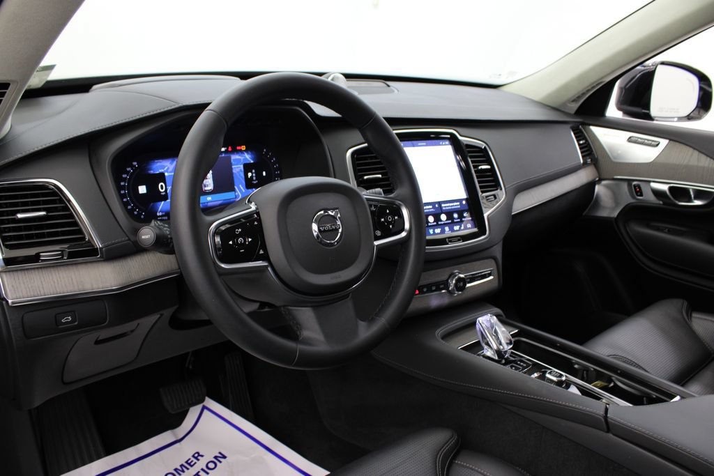 Used 2023 Volvo XC90 B6 Ultimate w/ Lounge Package AWD/4WD image 17