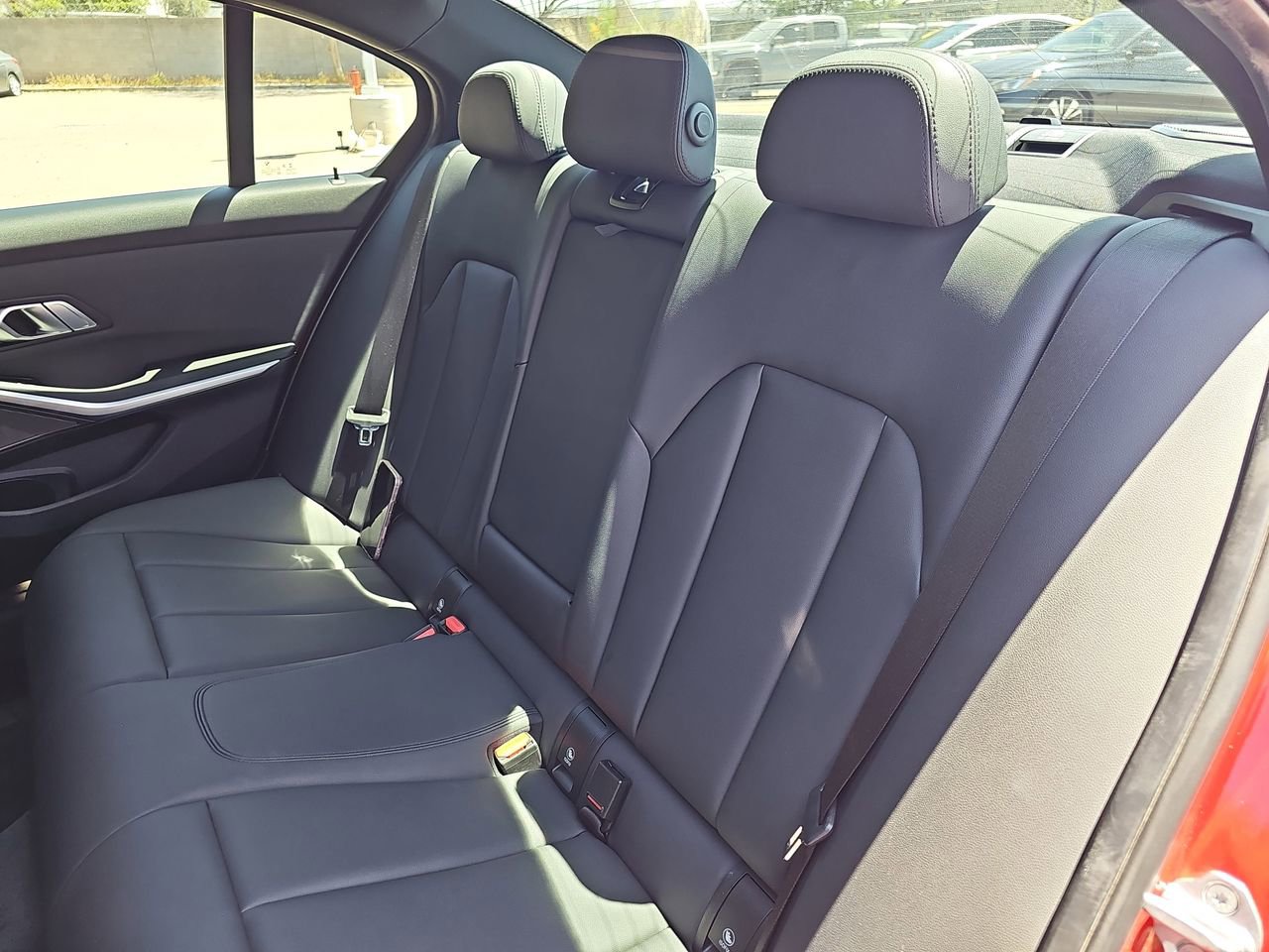 Used 2019 BMW 330i xDrive Sedan w/ Premium Package AWD/4WD image 13