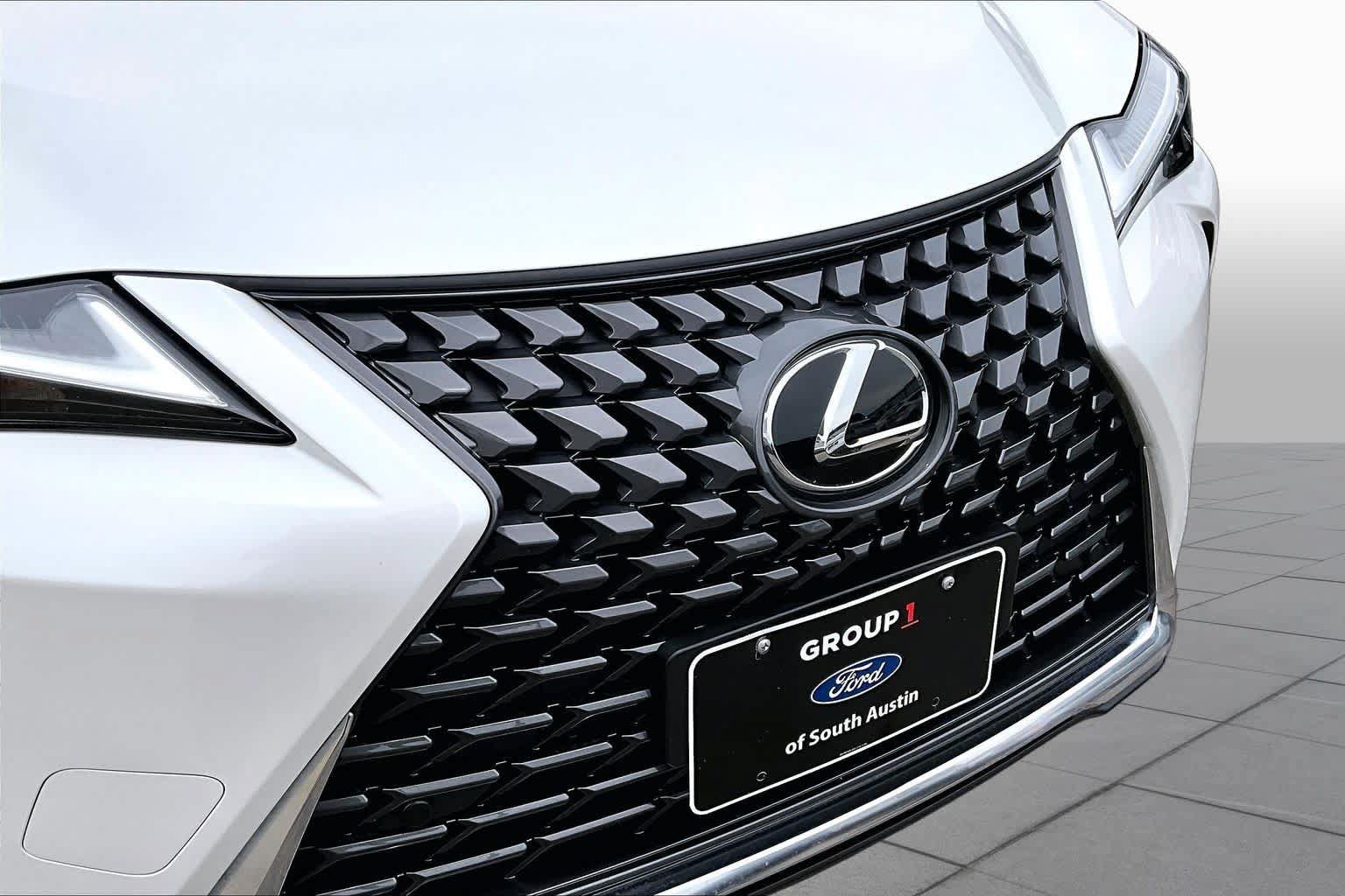 Used 2025 Lexus UX 300h FWD w/ Cold Area Package image 30