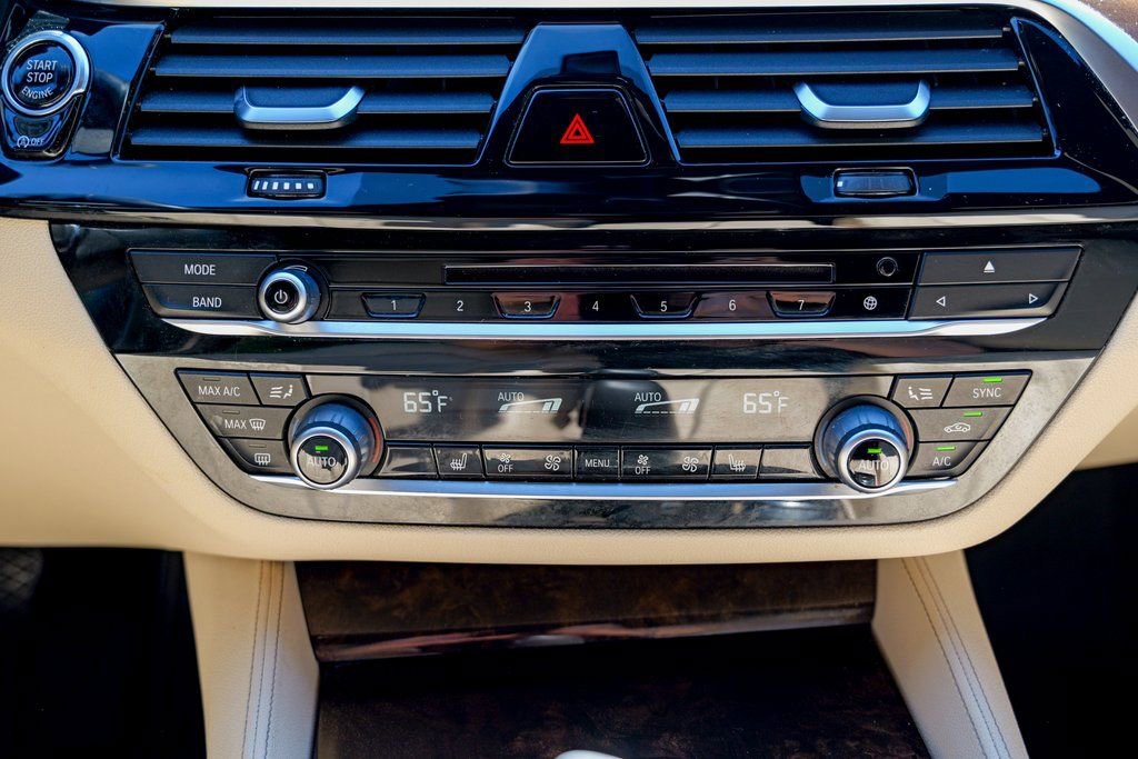 Used 2018 BMW 540i xDrive image 44