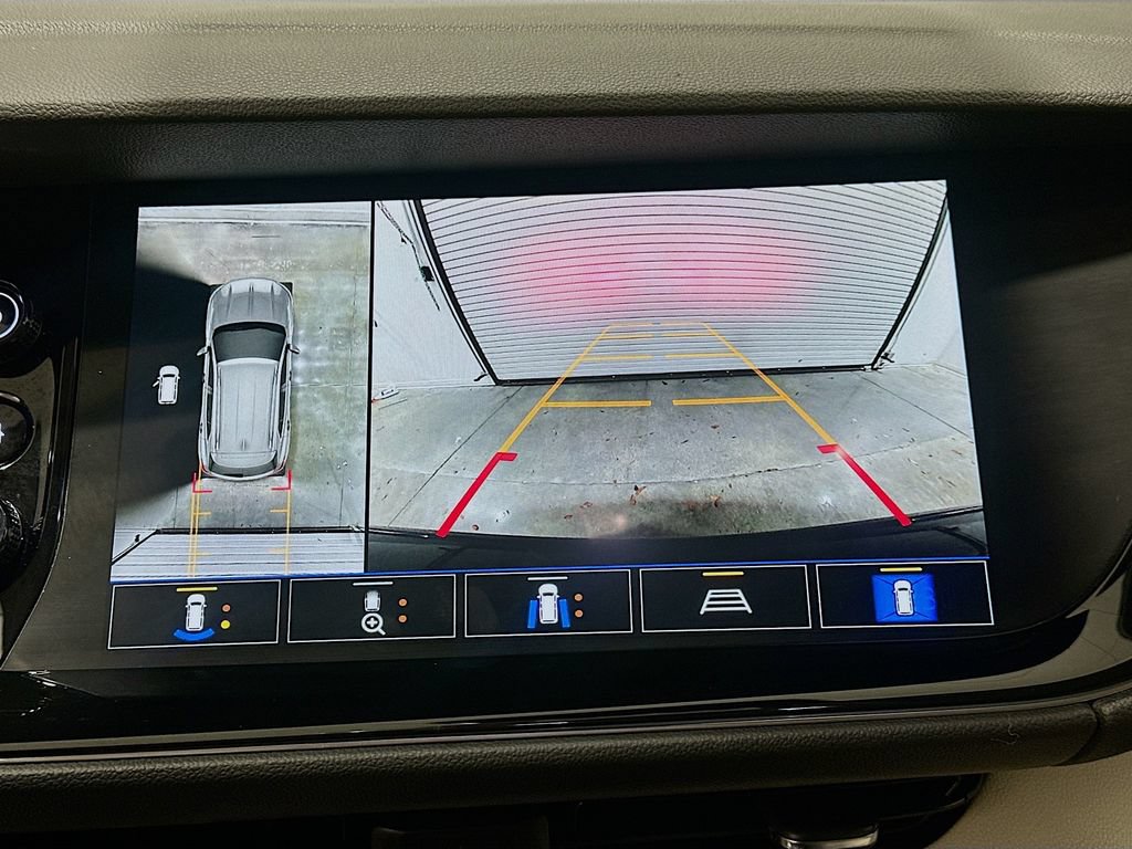 Used 2023 Buick Envision Avenir FWD image 14