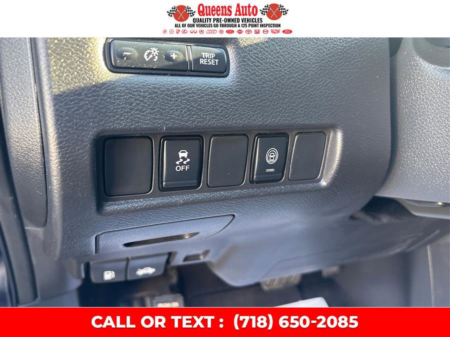 Used 2023 Nissan Murano SV image 33