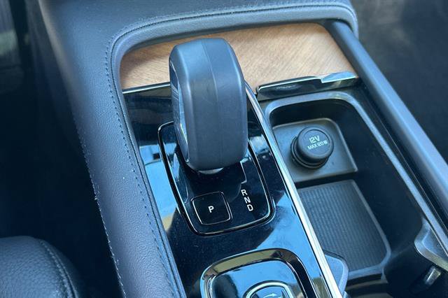 Certified 2023 Volvo XC90 T8 Plus w/ Protection Package Premier AWD/4WD image 25