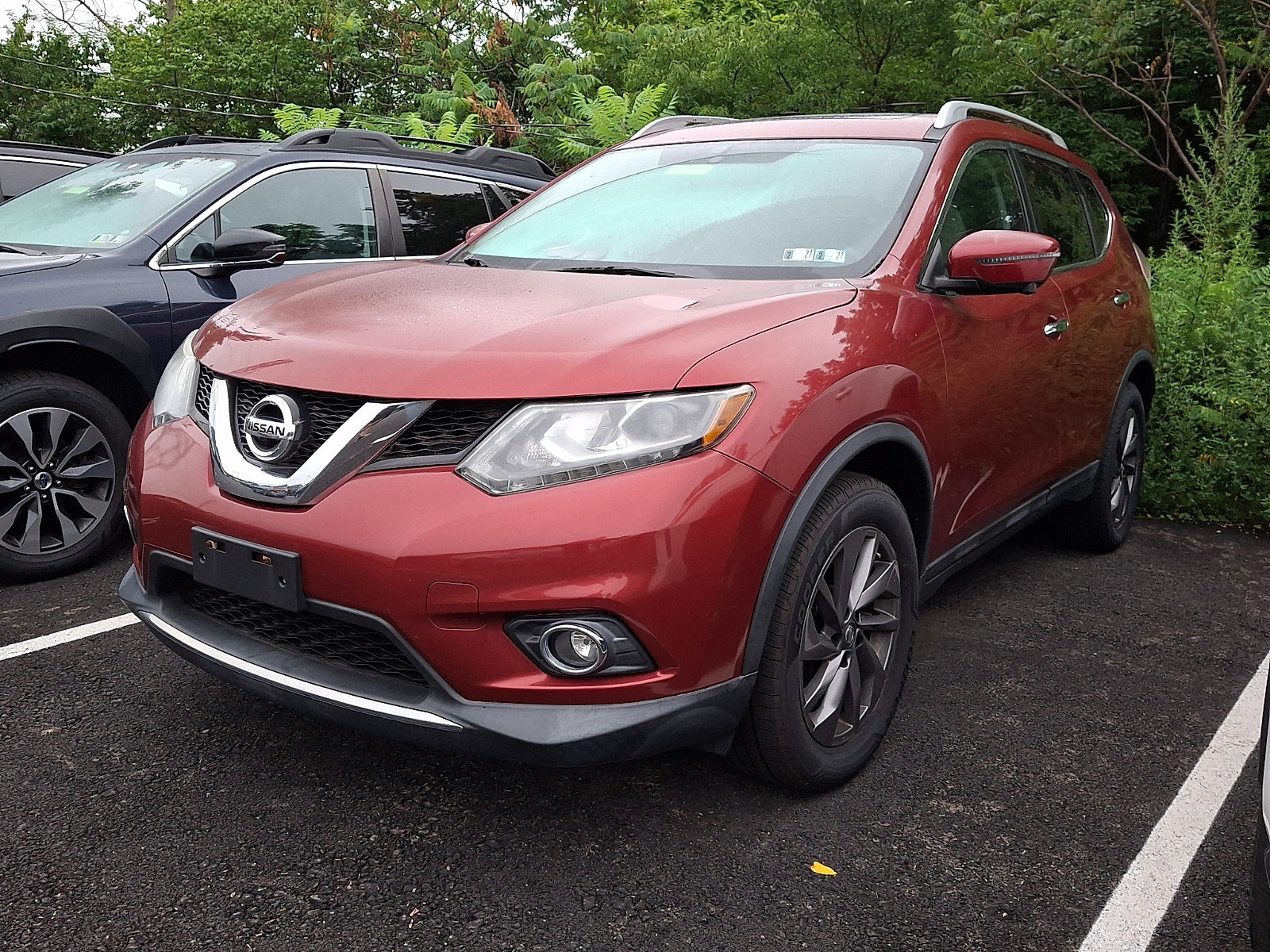 Used 2016 Nissan Rogue SL w/ SL Premium Package AWD/4WD image 3