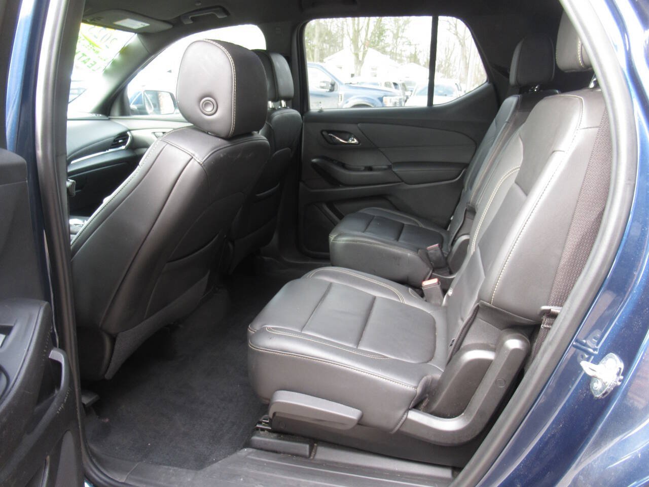 Used 2023 Chevrolet Traverse LT w/ LPO, Floor Liner Package AWD/4WD image 18