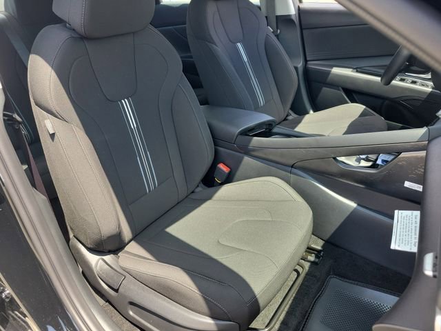 New 2026 Hyundai Elantra Blue image 17