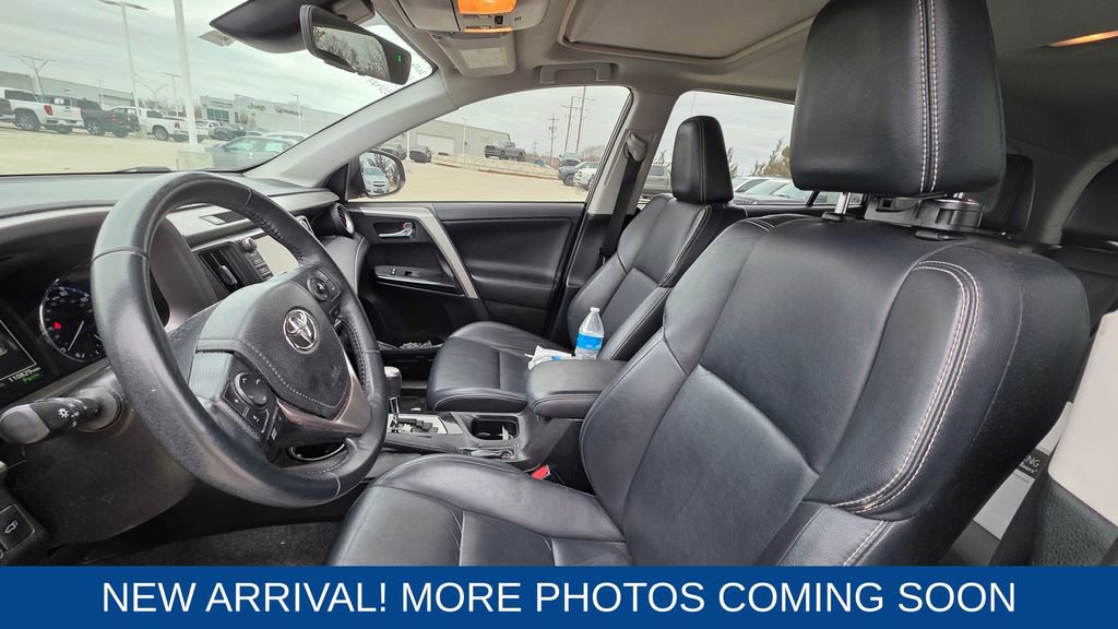 Used 2016 Toyota RAV4 Limited image 11