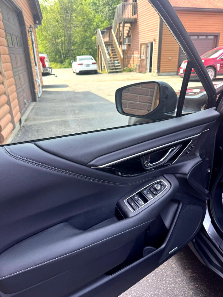 Used 2025 Subaru Outback Touring image 6