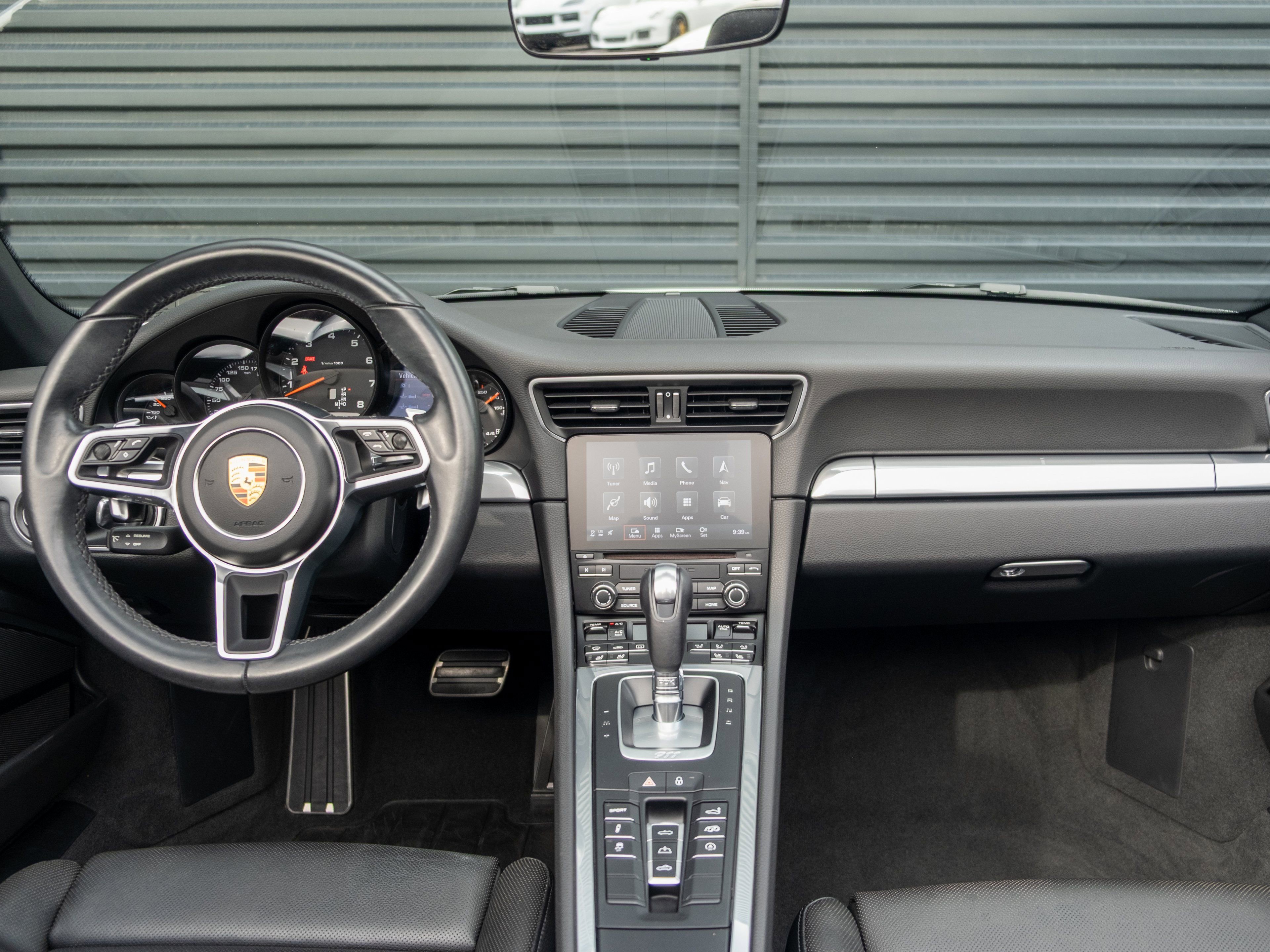 Certified 2017 Porsche 911 Carrera RWD image 20