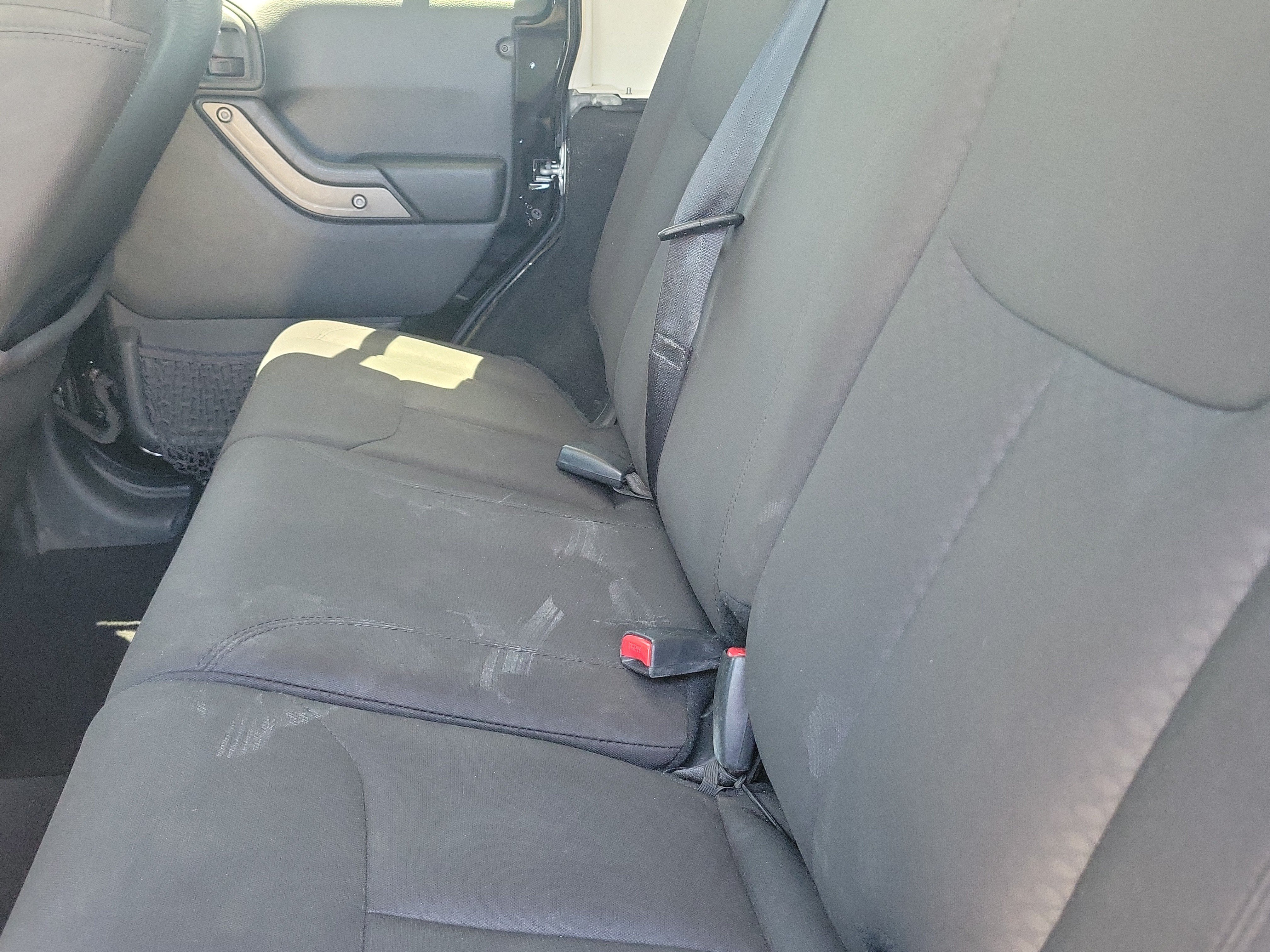 Used 2018 Jeep Wrangler Unlimited Sport S AWD/4WD image 12