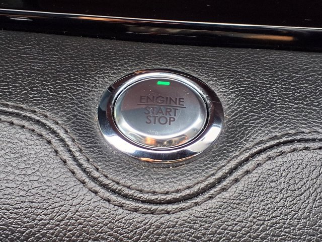 Used 2023 Lincoln Navigator Reserve AWD/4WD image 15