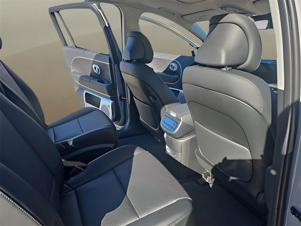 New 2026 Hyundai Ioniq 9 Limited image 16