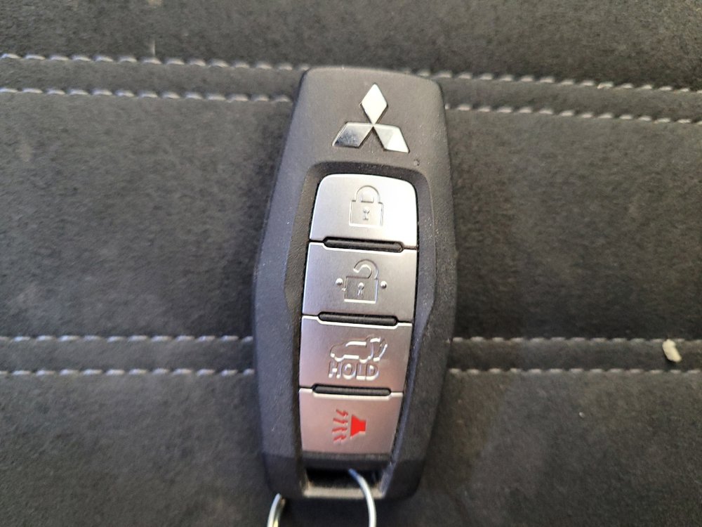 Used 2024 Mitsubishi Outlander SE AWD/4WD image 32