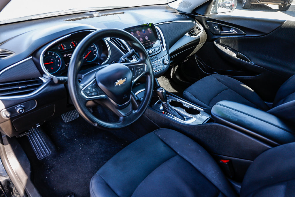 Used 2020 Chevrolet Malibu LT FWD image 36