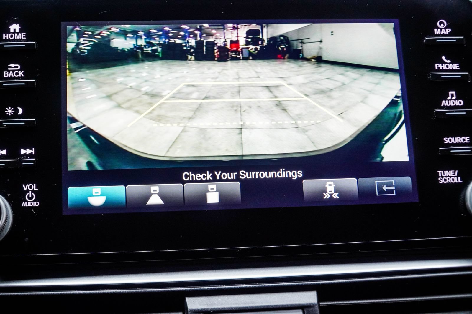Used 2021 Honda Accord Touring image 25