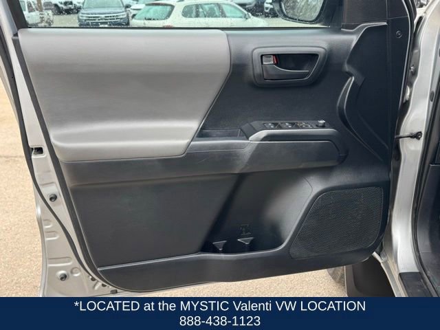 Used 2016 Toyota Tacoma SR w/ Towing Package image 34