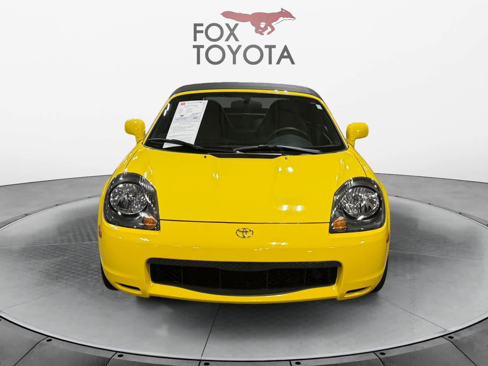 Used 2002 Toyota MR2 RWD image 9