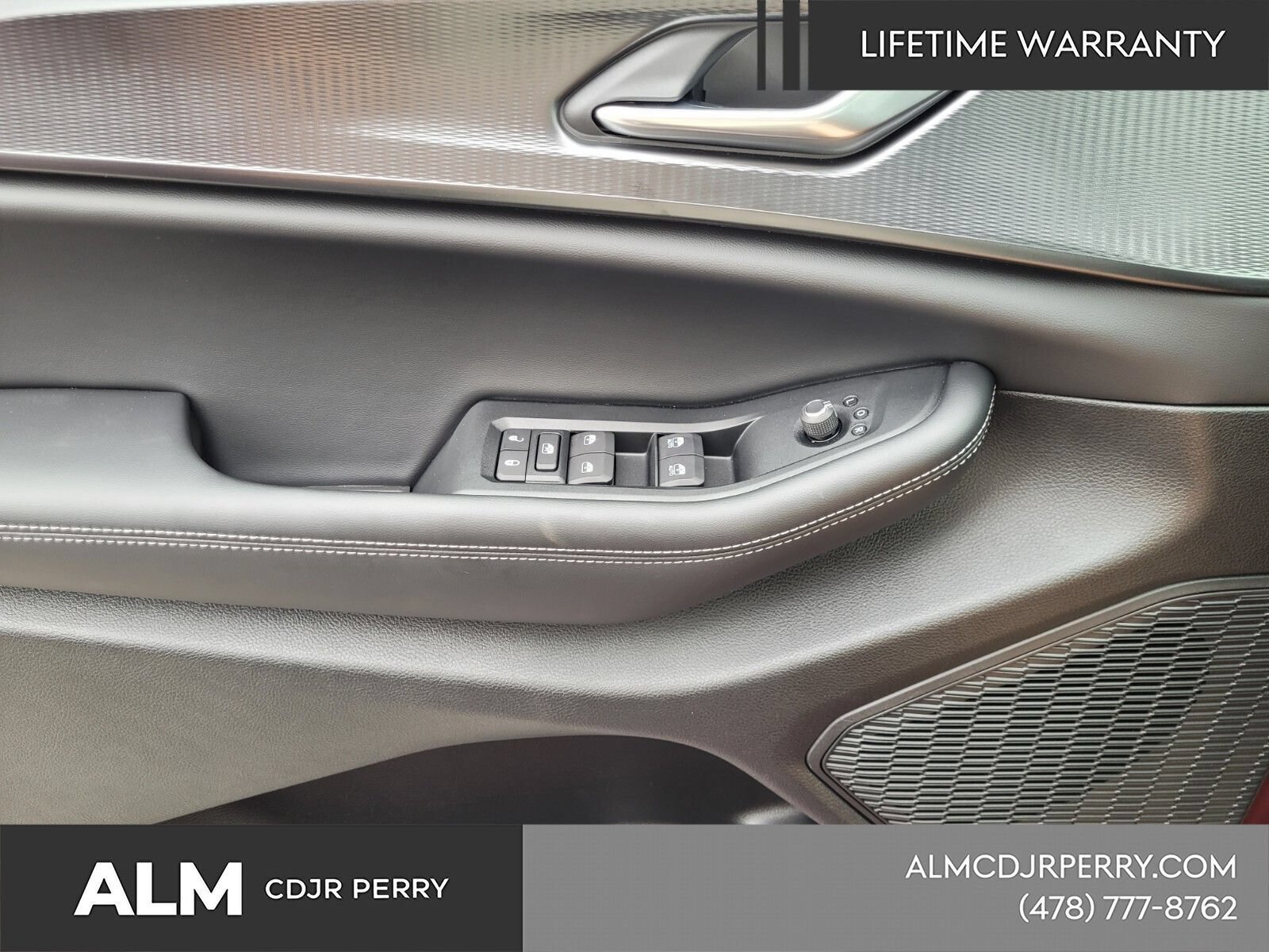 New 2025 Jeep Grand Cherokee L Altitude AWD/4WD image 28
