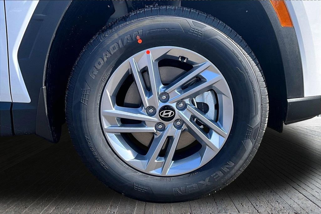 New 2026 Hyundai Tucson SE image 13