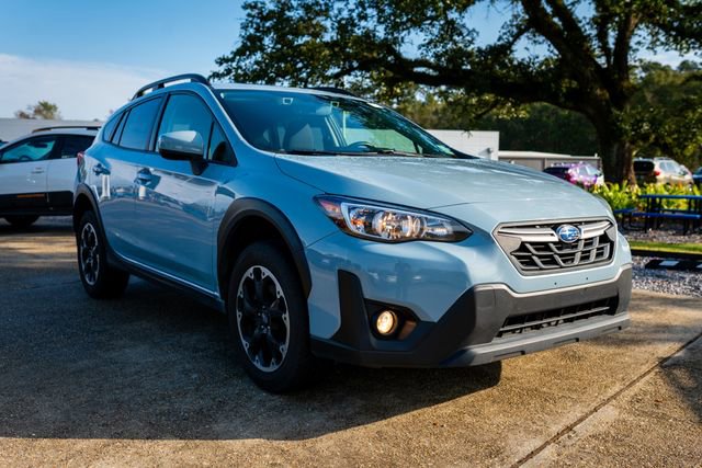 Used 2022 Subaru Crosstrek 2.0i Premium w/ Moonroof Package