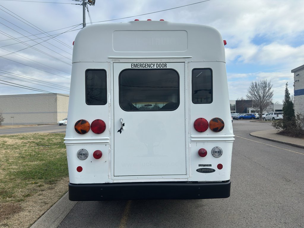 Used 2004 GMC Savana 3500 w/ School Bus Package image 4