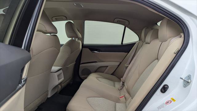 Used 2018 Toyota Camry LE image 17