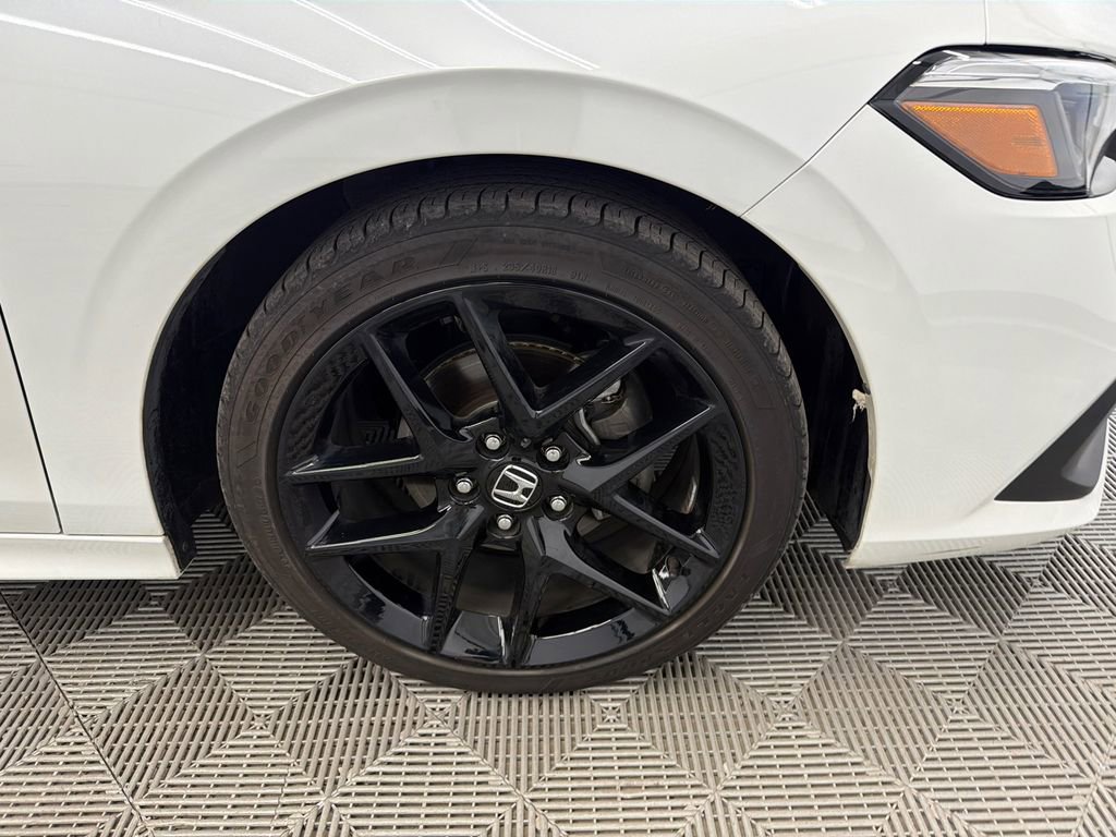 Used 2023 Honda Civic Sport image 13