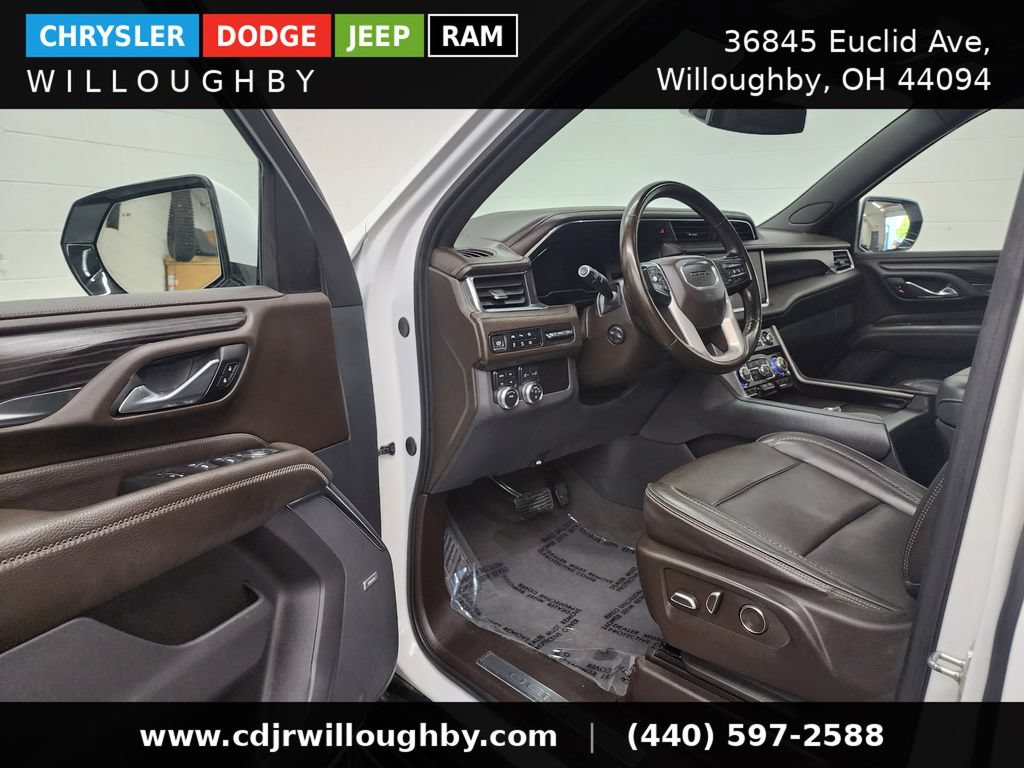 Used 2023 GMC Yukon Denali AWD/4WD image 13