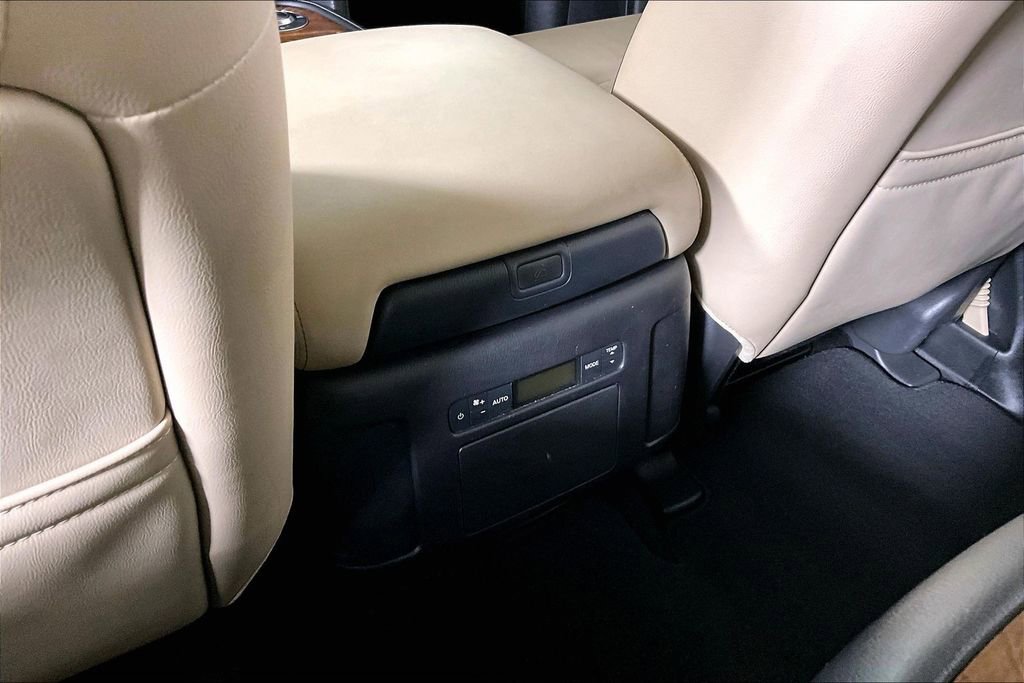 Used 2023 Nissan Armada SL w/ Captain's Chairs Package image 36