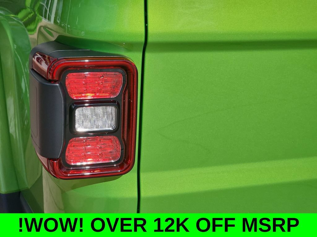 New 2025 Jeep Gladiator Mojave w/ Convenience Group AWD/4WD image 39