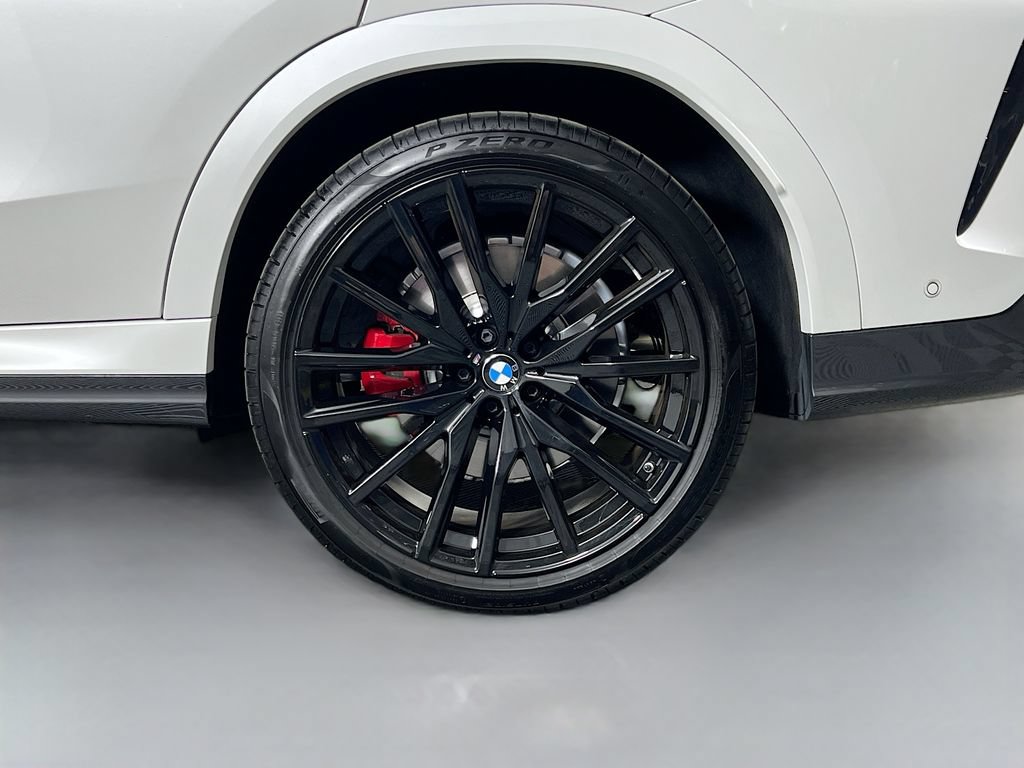 Used 2025 BMW X6 M60i AWD/4WD image 33