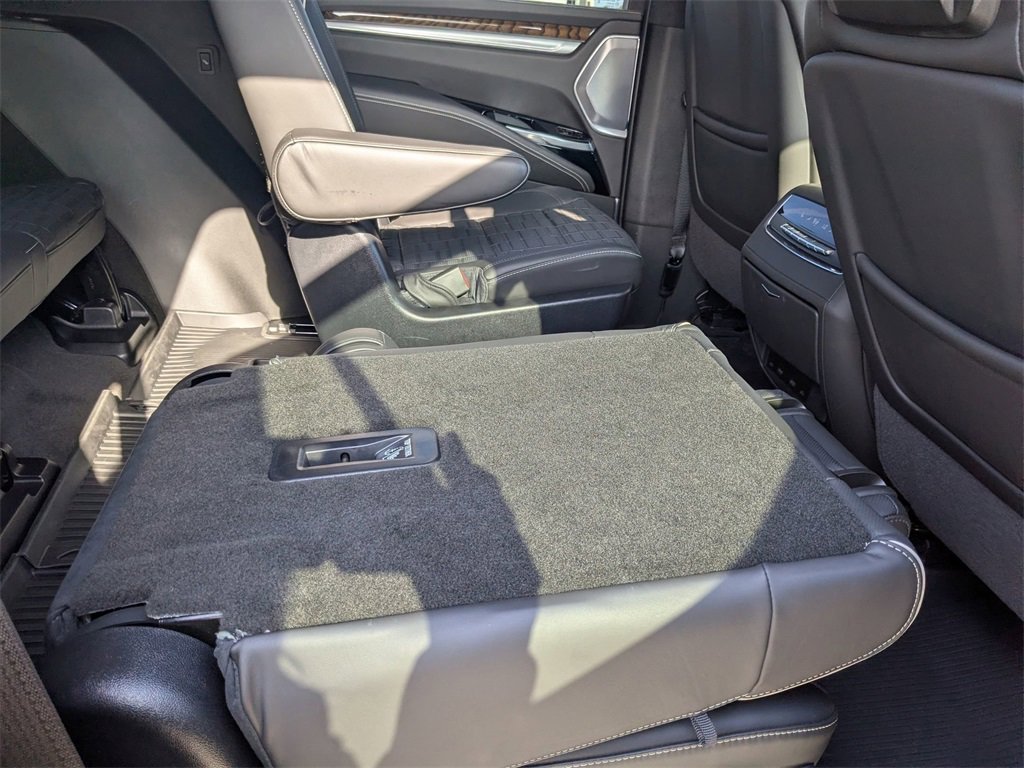 Certified 2025 Cadillac Escalade Premium Luxury Platinum image 27