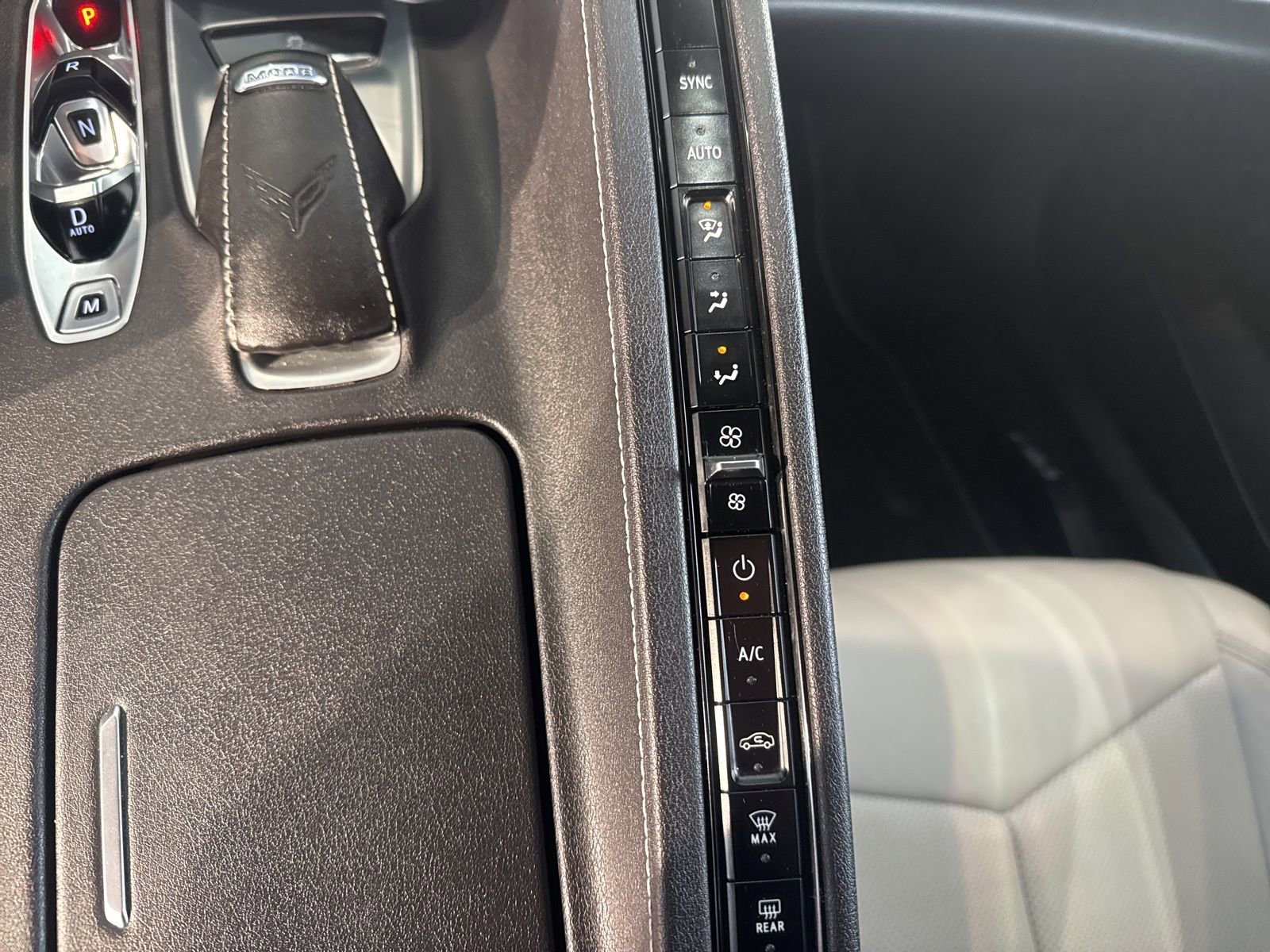 Used 2021 Chevrolet Corvette Stingray Coupe w/ 1LT image 25