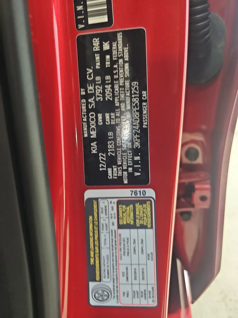 Used 2023 Kia Forte LXS image 29